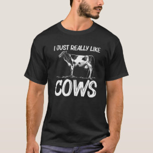 Funny Cow Design For Men Women Cattle Farmer Anima T-Shirt
