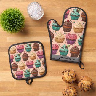 Funny Cupcakes (Personalised) Oven Mitt & Pot Holder Set