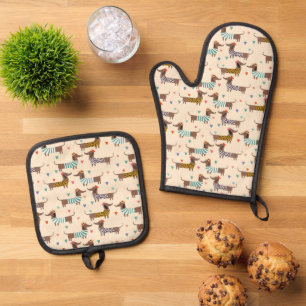 Funny Dachshunds in Hats and Sweaters Oven Mitt & Pot Holder Set