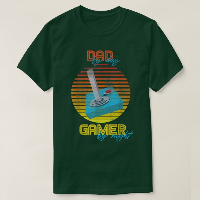 Funny Dad By Day Gamer By Night Gaming Lover Daddy T-Shirt (Design Front)