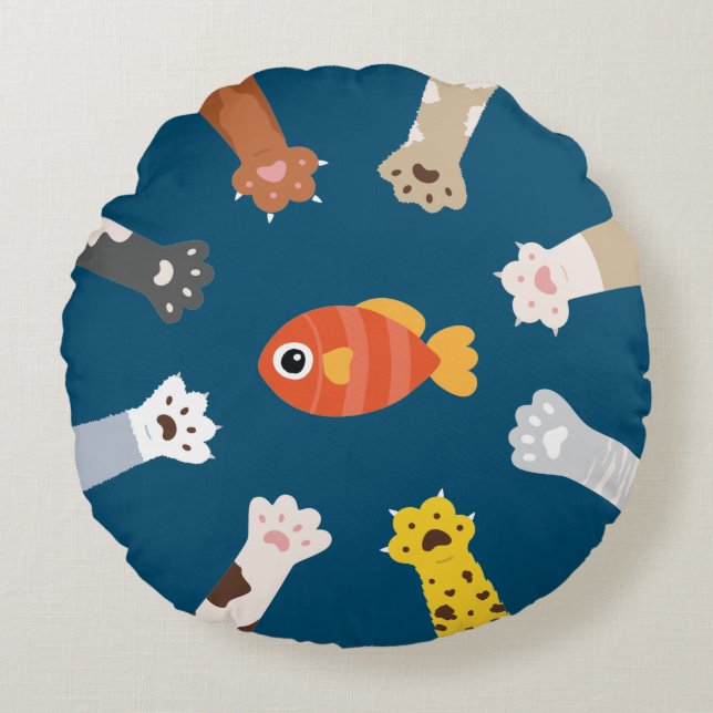 Funny Design Cats Game To Catch Fish Classic Round Cushion (Front)