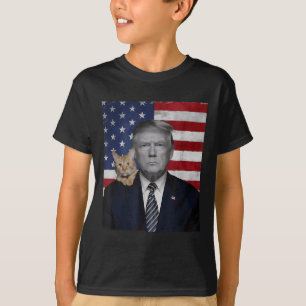 Funny Donald Trump And Cat Political Usa Flag T-Shirt