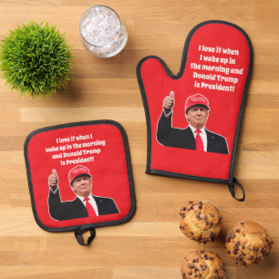 Funny Donald Trump I Love it 47th President Oven Mitt & Pot Holder Set
