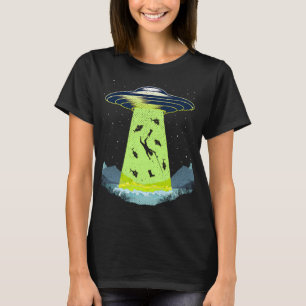 Funny Fishing UFO Alien Fisherman Lake Fishing T-Shirt