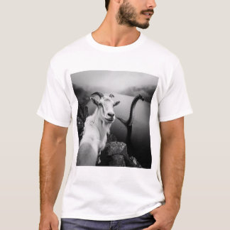 Funny Goat Selfie with Loch Ness Monster T-Shirt 