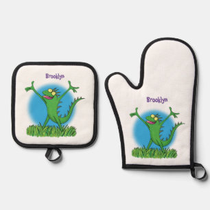 Funny green smiling animated iguana lizard oven mitt & pot holder set