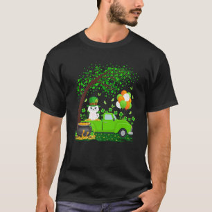Funny Green Truck Shamrock Leaf Cat St Patricks Da T-Shirt