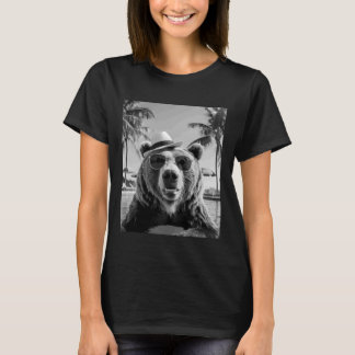 Funny Grizzly Bear Selfie Summer Vacation T-Shirt