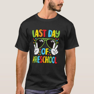 Funny Groovy Last Day Of Preschool Teacher Men Boy T-Shirt
