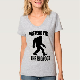 Funny Halloween 2020 - Pretend I'm The Bigfoot   T-Shirt