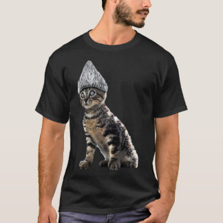 Funny Halloween Cat Tin Foil Hat Conspiracy for Me T-Shirt