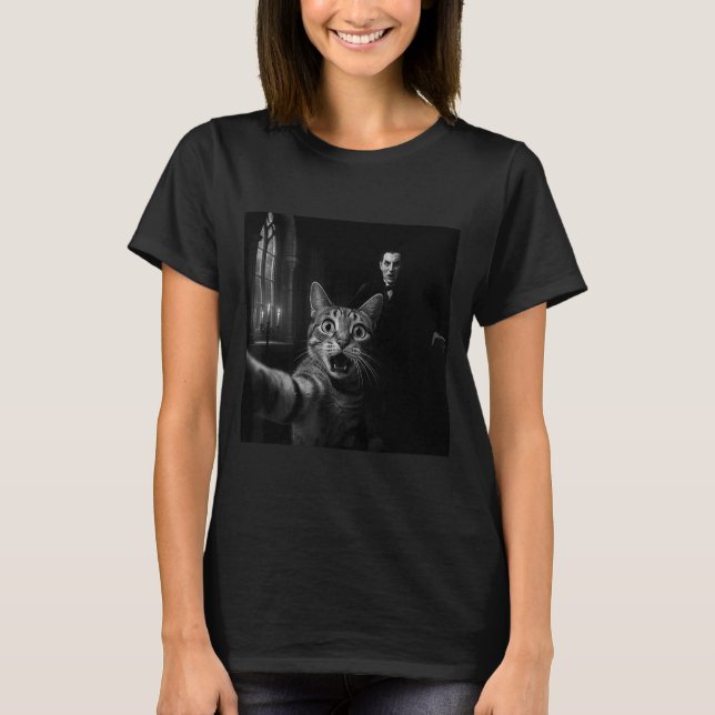 Funny Halloween Surprised Ed Cat Selfie Dracula Va T-Shirt (Front)