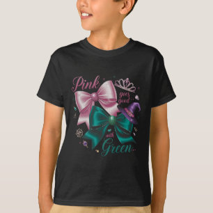 Funny Halloween Witch Pink Goes Good With Green Wo T-Shirt