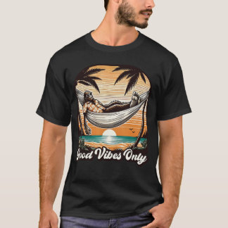 Funny Hawaiian Retro Beach Vacation Men T-Shirt