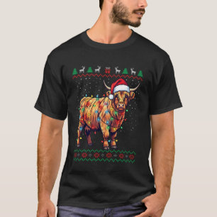 Funny Highland Cow Christmas Lights Santa Hat Holi T-Shirt