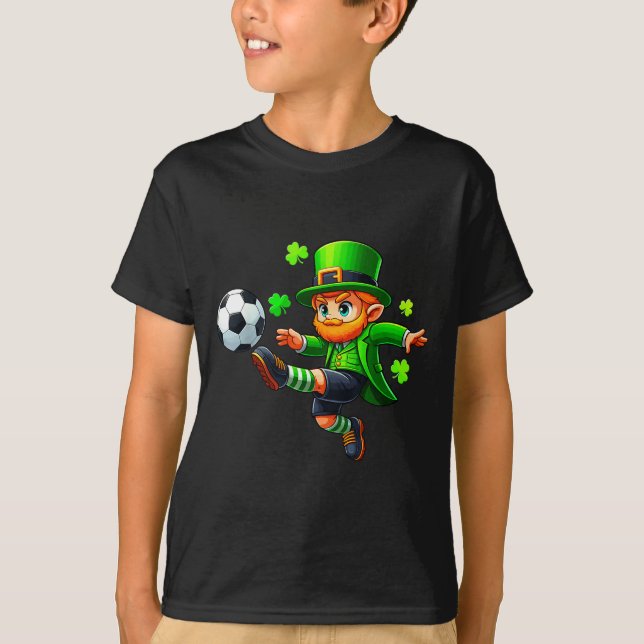 Funny Leprechaun Irish Soccer St Patricks Men Boy  T-Shirt (Front)