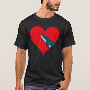 Funny Mako Shark Lover Heart Shape Mako Shark Vale T-Shirt