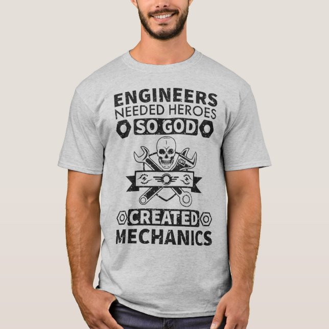 Funny mechanic 2 T-Shirt (Front)