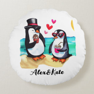 Funny Penguin Couple, Animals in Love Round Cushion
