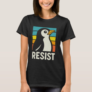 Funny Penguin Resist - Protest Penguin Activism Gr T-Shirt
