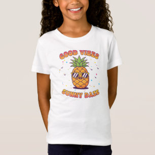 Funny Pineapple Shirt – Tropical Vibes & Sunglasse