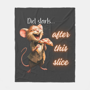 ✨Funny Pizza Diet Mouse Design Fleece Blanket