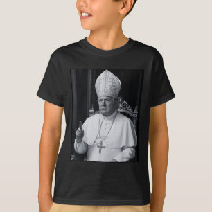 Funny President Trump Wants To Be The Next Pope Ch T-Shirt