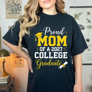 Funny Proud Mum 2027 Graduate Senior Celebration  T-Shirt