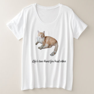 Funny Quote and Cat Photo Cat Paw   Plus Size T-Shirt