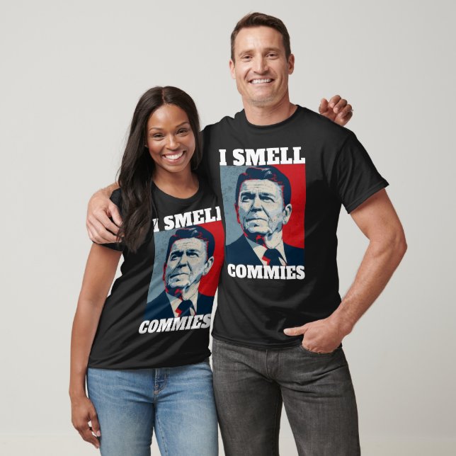 Funny R. Reagan I Smell Commies Political Humour T-Shirt (Unisex)