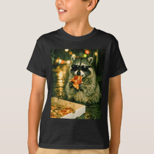 Funny racoon eating pizza animal meme trash panda T-Shirt