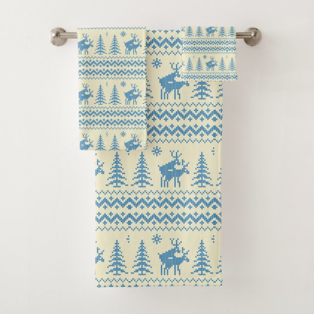 Funny Reindeer Christmas Tree Snow Blue Pattern Bath Towel Set (Insitu)