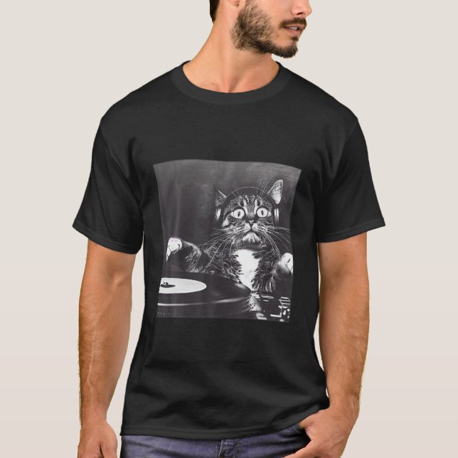 Funny Retro Style Cat DJ with Headphones T Shirt (Front)
