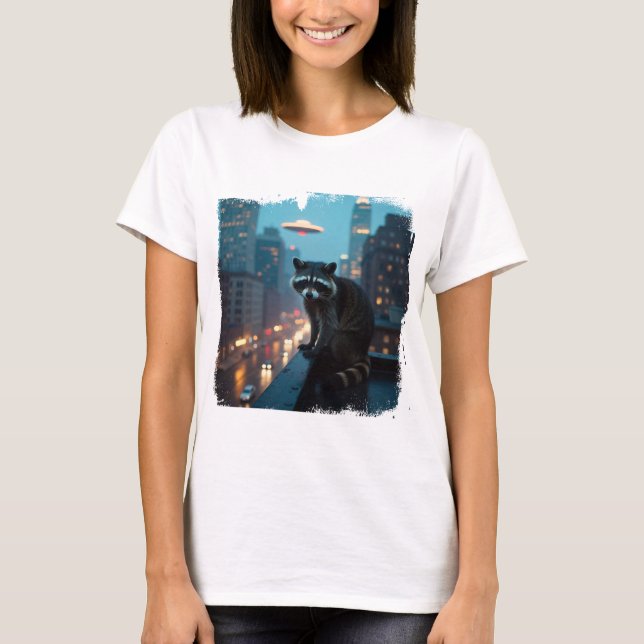 Funny sci-fi laundry bear design T-Shirt (Front)
