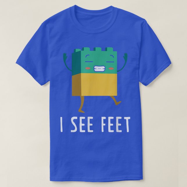 Funny See Feet Big Building Blocks Master Builder  T-Shirt (Design Front)