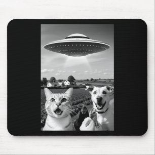 Funny Selfie Trio Animals Cat, Chicken, Dog - Ufo Mouse Pad