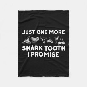 Funny Shark Teeth Design For Men Women Shark Teeth Fleece Blanket
