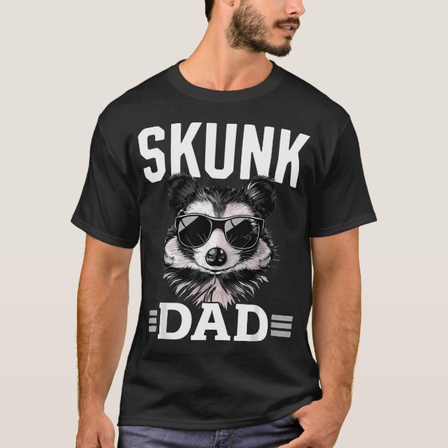 Funny Skunk Animal Skunk T-Shirt (Front)