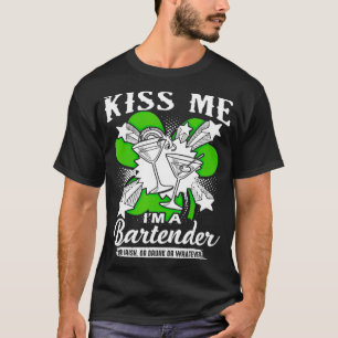 Funny St Patricks Day Men Kiss Me I'm A Bartender T-Shirt