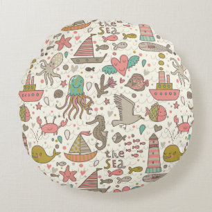 Funny Summer Pattern With Ships Round Cushion