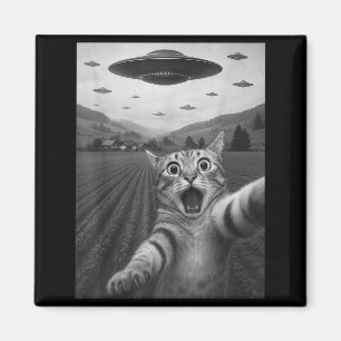 Funny Surprised Ed Cat Selfie With Alien Ufo Cat U Magnet