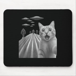 Funny Surprised Scared Cat Selfie With Bigfoot And Mouse Pad