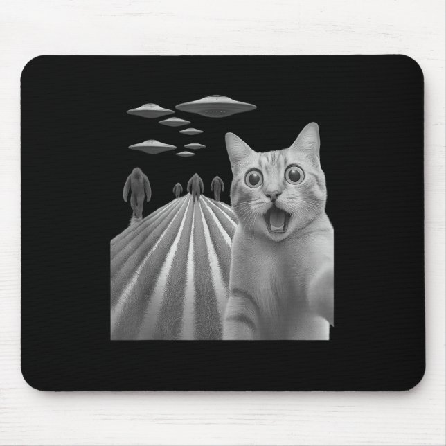 Funny Surprised Scared Cat Selfie With Bigfoot And Mouse Pad (Front)