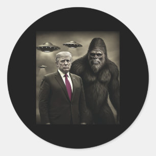 Funny Trump Bigfoot Ufo Alien Encounter Conspiracy Classic Round Sticker