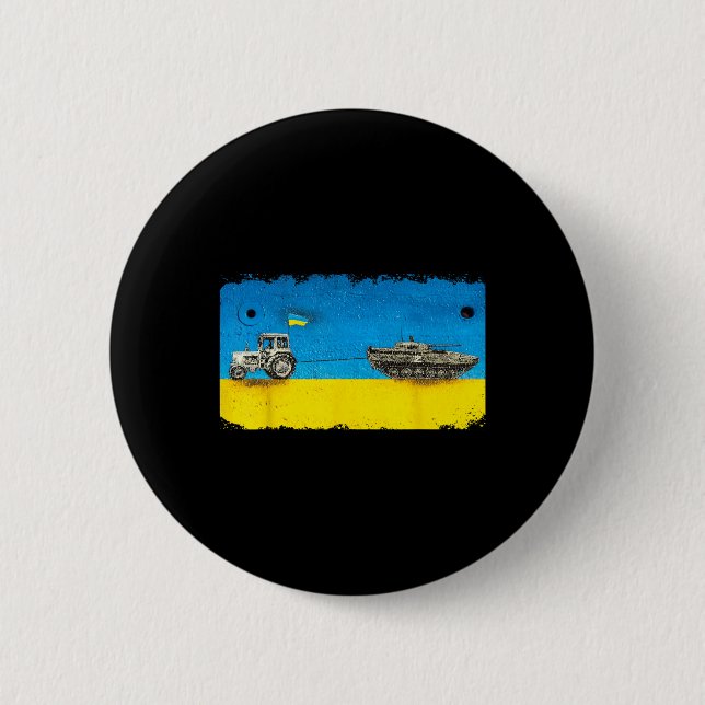 Funny Ukrainian Farmer Pulling Tank With Tractor  6 Cm Round Badge (Front)