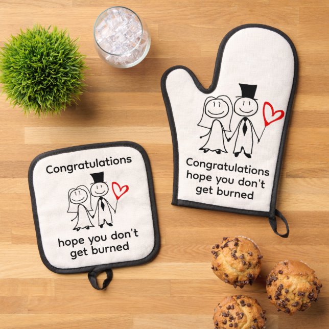 FUNNY WEDDING OVEN MITT & POT HOLDER SET (Top Down)