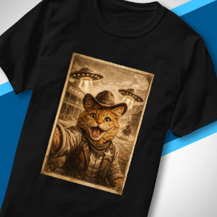 Funny Wild West Cowboy Cat Alien Vintage Sci-Fi T-Shirt