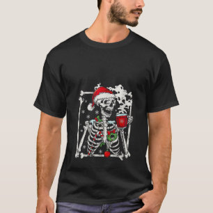 Funny Xmas Skeleton With Smiling Skull Drinking Co T-Shirt