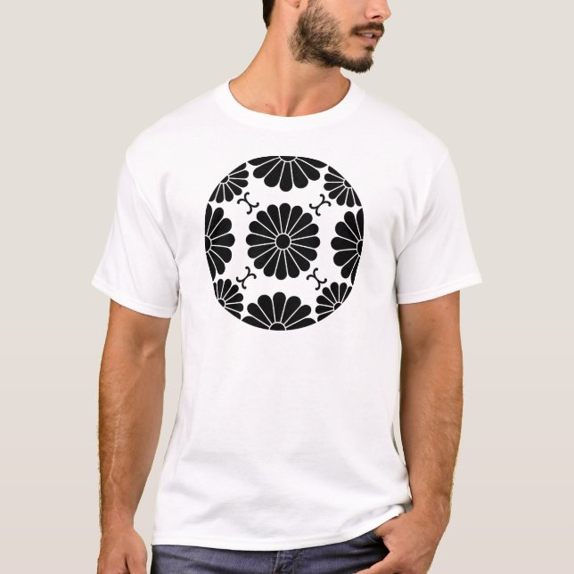 Fusen-style chrysanthemum blossom T-Shirt (Front)