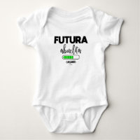 Futura abuelita cargando